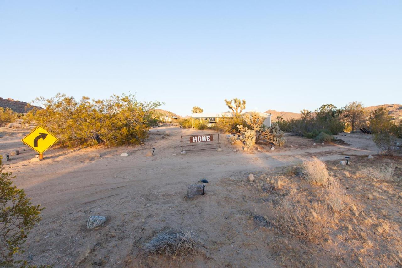 @ Marbella Lane - 10 Acres Oasis Desert Retreat! ジョシュア・ツリー エクステリア 写真
